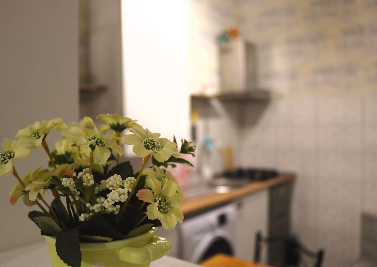 Historical Apartment In Old ティビリシ エクステリア 写真